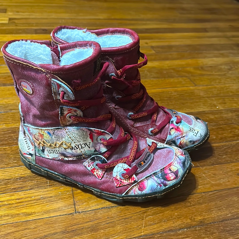 TMA Eyes Women’s Open Zone Fuzzy Lined Boots, Sz 8.5